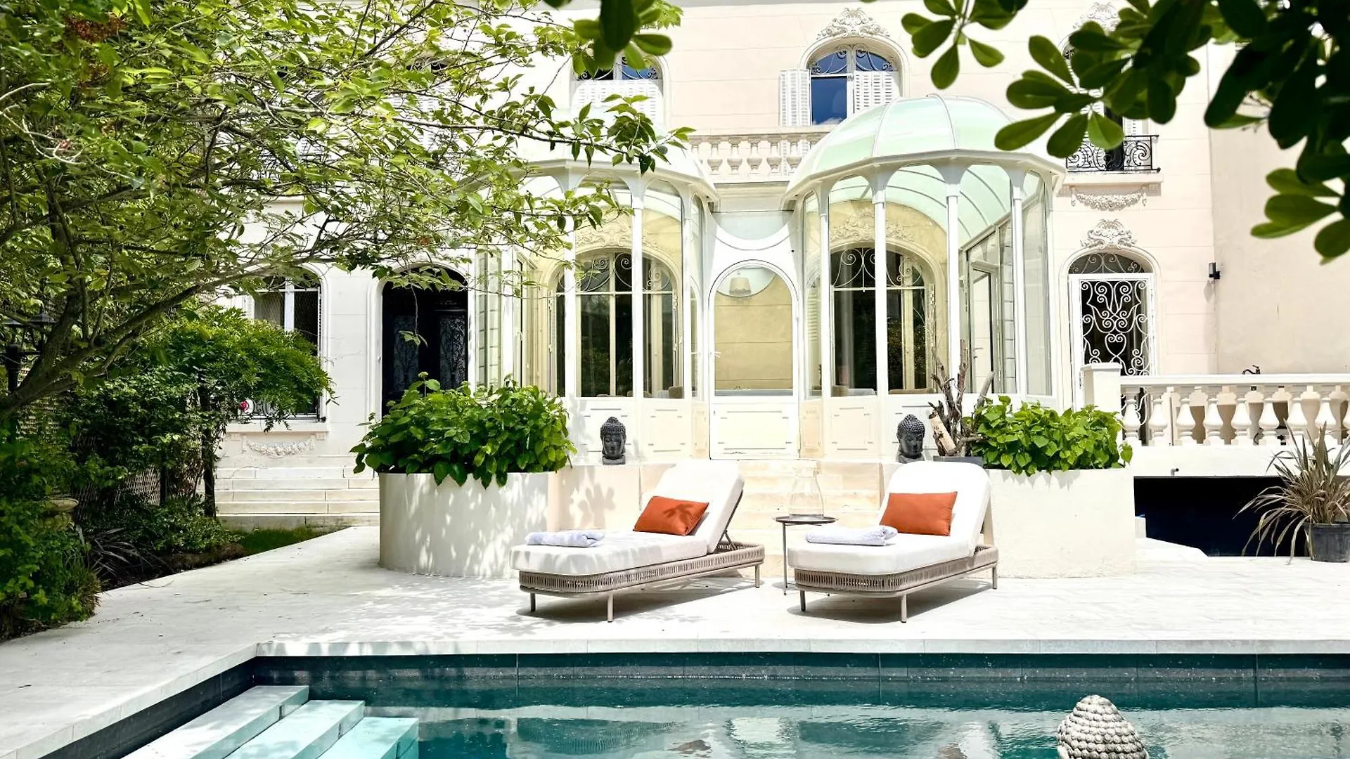 Villa Mande Paris location